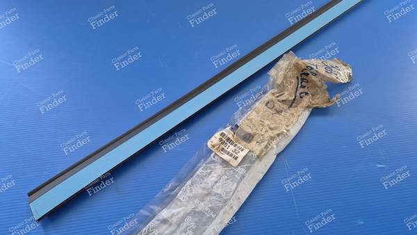 Türschutzleiste vorne rechts - PEUGEOT 305 - 9351.32- 3