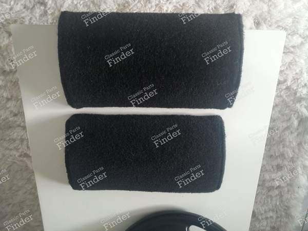 Paire de repose pieds arrières noirs - Version Prestige - CITROËN CX - 1