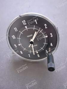 Onboard clock - PEUGEOT 304
