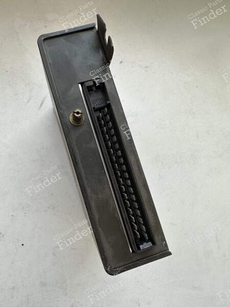 Calculator - Version 200 Quattro Turbo - AUDI 100 / 200 / 5000 (C3) - 035905383R- 1