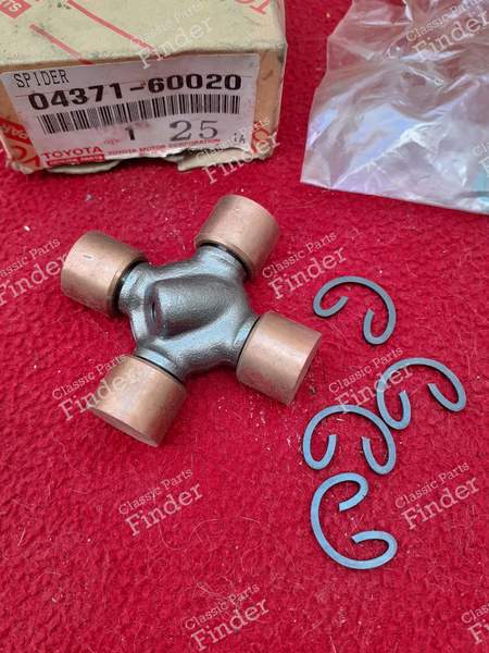Drive shaft spider - TOYOTA Land Cruiser (J70) - 0437160020