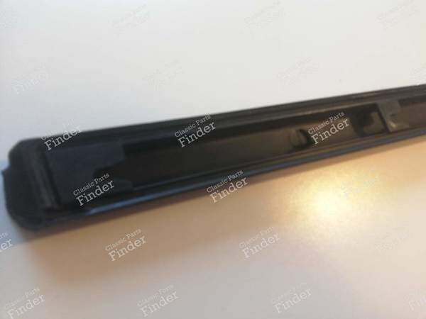 Thin side rails on left side - 3-door model - VOLKSWAGEN (VW) Golf II / Jetta - 191853535D / 191853515D- 5