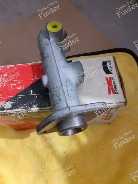 Maitre cylindre de frein - PEUGEOT 505 - 611510- 3