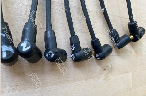 Jeu de câbles d'allumage pour le moteur PRV-V6 - VOLVO 240 / 260 - 1