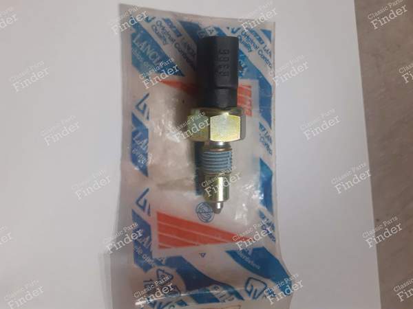 Backup light switch Fiat-Alfa-Lancia - LANCIA Thema - 7580599- 3