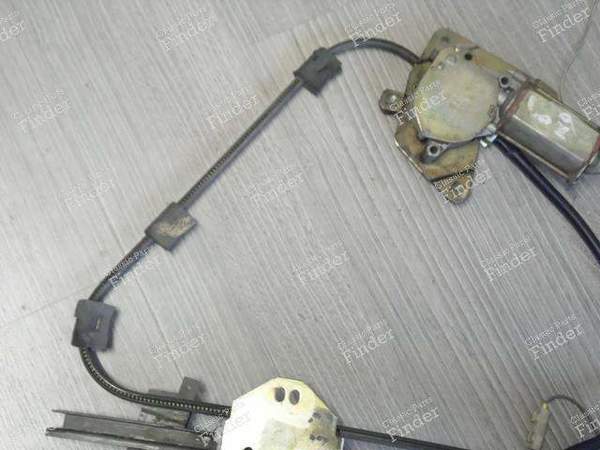 RIGHT FRONT WINDOW WINDER - LANCIA Delta / Prisma - 82379538- 2