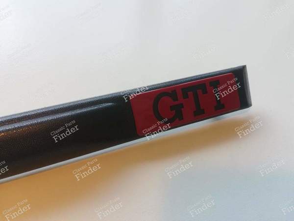 Baguette fine de portière, coté droit - version 3 portes - VOLKSWAGEN (VW) Golf II / Jetta - 191853516D- 7