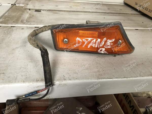 Left front turn signal - CITROËN Dyane / Acadiane - 3221