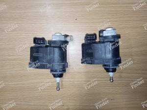 Motor für die Scheinwerfereinstellung - VOLVO 850 / S70 / V70 - KPL 3512451- thumb-2