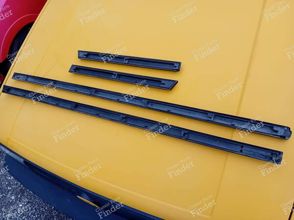 Thin trim strips for 3-door models - GTI and G60 versions - VOLKSWAGEN (VW) Golf II / Jetta - 191 853 515 D / 191 853 516 D / 191 853 535 D / 191 853 536 D- 3