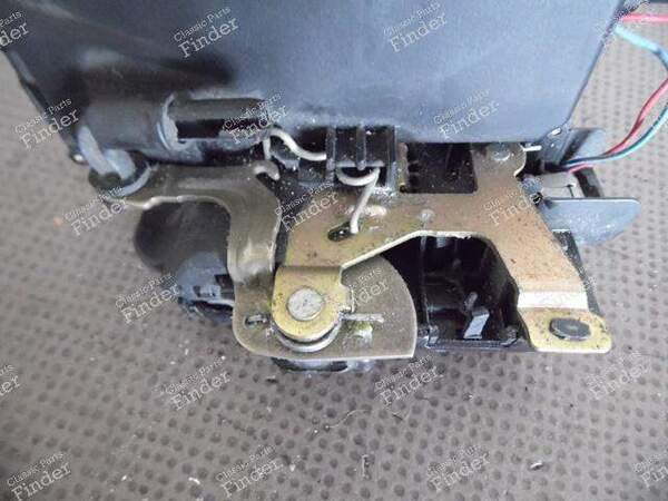 SERRURE DROITE - PORSCHE 911 (996) - 8N1837016 - Equiv. 8N1837016B / 3B1837016L- 3