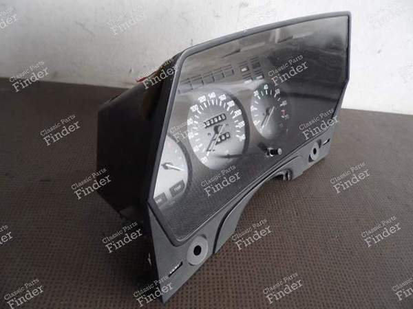 INSTRUMENT CLUSTER BMW SERIES 6 TYPE E24 - BMW 6 (E24) - 4