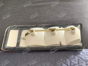 Feu arrière gauche - RENAULT 16 (R16) - 8076 E- thumb-2