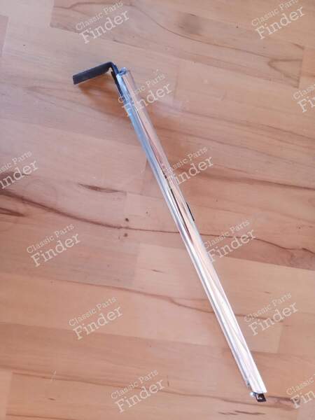 Fensterhalterung, verchromt, hintere linke Tür - MERCEDES BENZ /8 (W114 / W115) - A1157300119- 0
