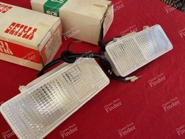 Pair of flasher / pilot lights - Phase 2 - RENAULT 6 (R6) - 10430701 / 10430801- 1