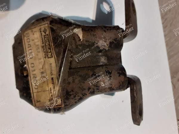 Charnière de porte - NISSAN Prairie / Multi / Stanza Wagon (M10) - 8040001R00- 1