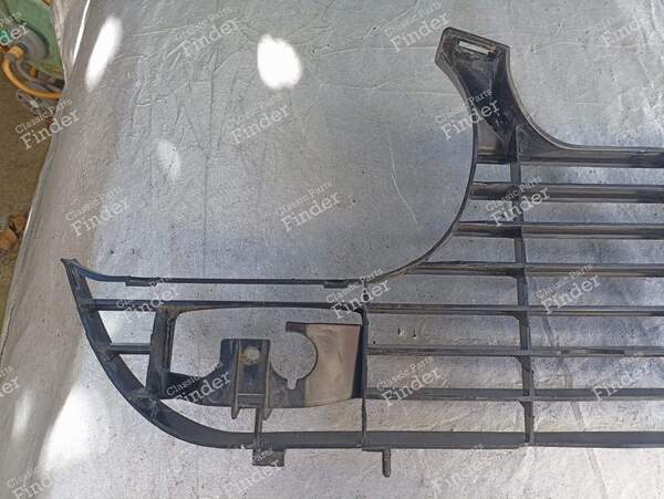 Calandre plastique - PEUGEOT 204 - 6