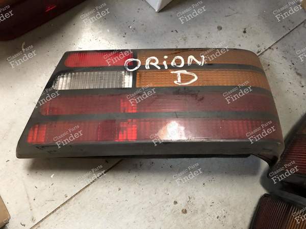 Right rear light phase 2 - FORD Escort / Orion (MK3 & 4) - 6138966 / 86AG13A602CA- 0