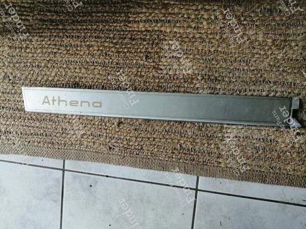 Athena-Stirnband auf Koffer - CITROËN CX - 2