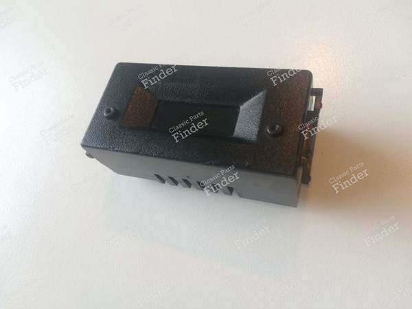 Digitale Borduhr - PEUGEOT 405 / Pars / Khazar - 1007 / 6155.78 / 6115J9- 3