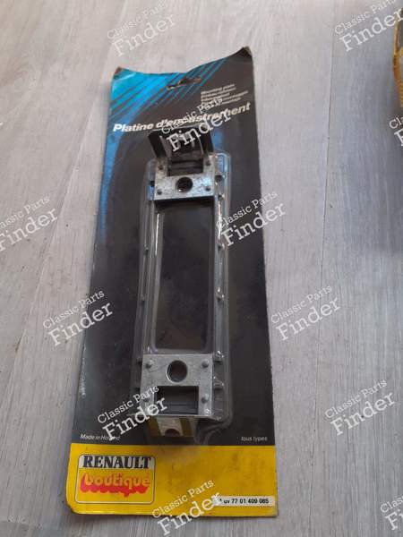 Platine d'encastrement autoradio - RENAULT 12 / Virage (R12) - 7701409085