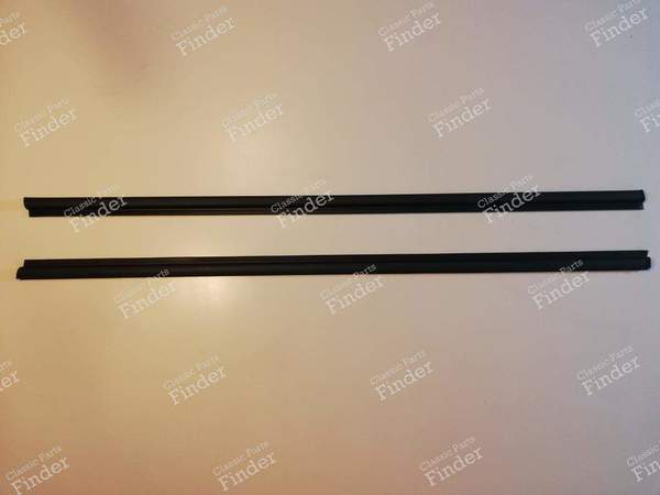 Left and right front lower door trim - BMW 5 (E34) - 1