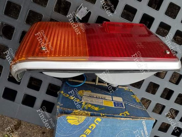 Rear light right - PEUGEOT 104 / 104 Z - 1211270 / 6343.90- 1