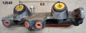 master cylinder R4, R5 - RENAULT 4 / 3 / F (R4) - 12649- thumb-2