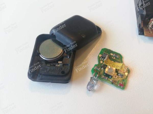 Télécommande 'PLIP' - RENAULT 5 (Supercinq) / Express / Rapid (R5) - 52028A- 1