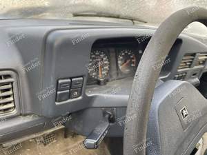 Dashboard-Umgebung - Phase 2 - PEUGEOT 309 - thumb-1