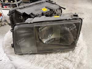 Zwei Scheinwerfer für MERCEDES BENZ S (W126)