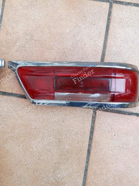 Tail lights red/red - MERCEDES BENZ SL (W113) (Pagode) - A1138201664 - 1138201664 (R) / A1138201564 - 1138201564- 0
