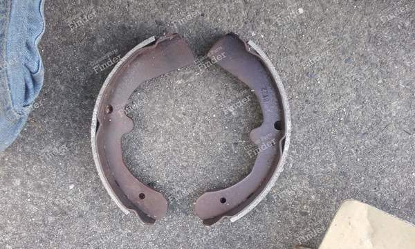 Rear Brake Shoes - NISSAN Vanette (C22) - 41060-G2525- 1
