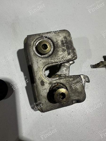 Kit gâche de porte poignée droite - PORSCHE 928 - 3