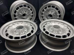 Original Baroque wheels 'Fuschsfelgen' - 6.5Jx14 ET30 - MERCEDES BENZ S (W126)