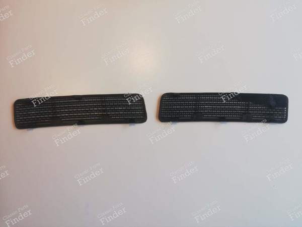 Hood ventilation grilles - RENAULT 9 / Alliance / Broadway / 11 / Encore (R9 / R11) - Equiv. 7704000879 (R) / 7704000878 (L)- 8