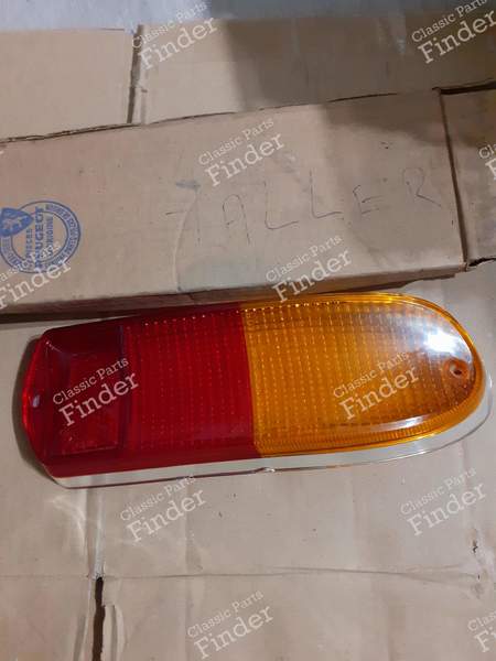 Cabochon for right rear light - PEUGEOT 204 - 6345.56- 0