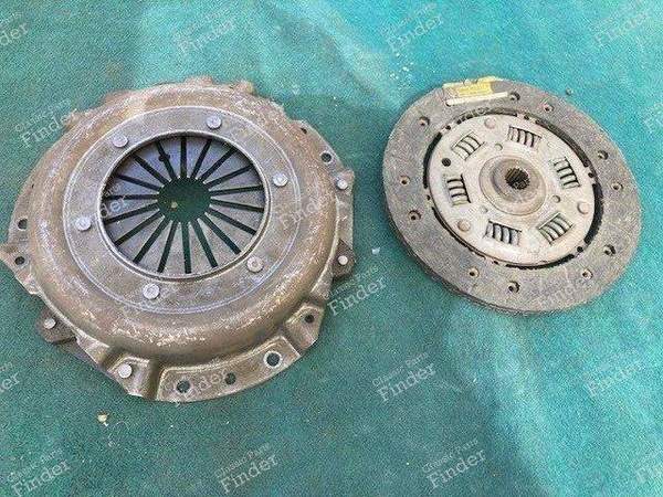 Clutch disc + mechanism - R5, R12, R17, Estafette - RENAULT 5 / 7 (R5 / Siete) - 7700589025- 0