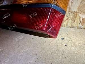 Rechtes Rücklicht - VOLKSWAGEN (VW) Golf I / Rabbit / Caddy / Jetta - E2 772 / 901- thumb-2