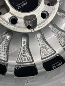 Original 'Gullideckel' Alloy Wheels 6Jx15 ET49 - MERCEDES BENZ 190 (W201) - 2014001502- thumb-9