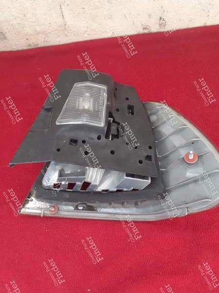 Rücklicht rechts oder links - BMW 3 (E46) - 2300127r- 2