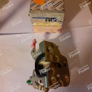 Right front door lock - DATSUN Patrol (160/260)
