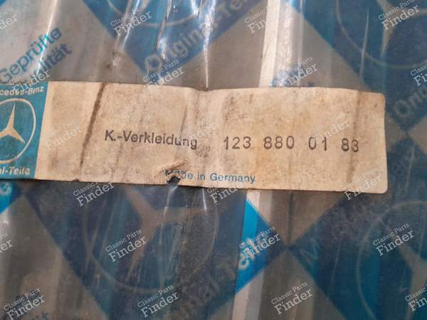 Grille de calandre - MERCEDES BENZ W123 - 1238800183- 1