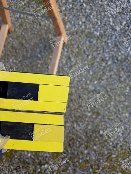 Door moulding / trim - 5 doors - VOLKSWAGEN (VW) Golf II / Jetta - 193853753 / 193853754- 4