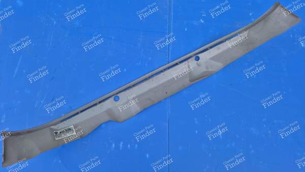 Lining sheet metal for windshield lower crossbar - PEUGEOT 404 - 810419- 1
