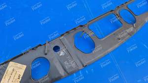 Tôle de traverse arrière de tablier pour PEUGEOT 504