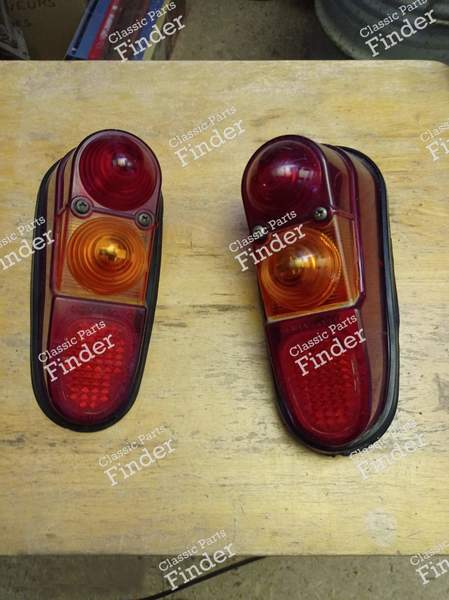 Two rear lights - RENAULT 4 / 3 / F (R4) - 605D / 605G- 0