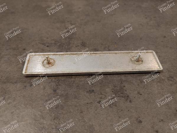 GLD' monogram - PEUGEOT 504 - 1