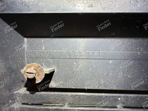 Lufteinlass der Motorhaube - VOLKSWAGEN (VW) Golf I / Rabbit / Caddy / Jetta - 0583G1- thumb-4