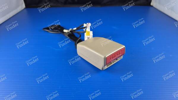 Front seat belt clip buckle - PEUGEOT 607 - 8973.EA- 1